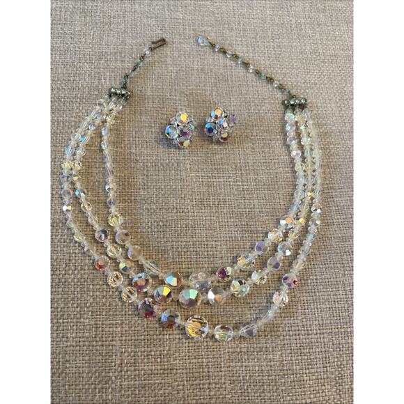 Vintage 50s Aurora Borealis Crystal Glass Bead Set Necklace Clip On Earrings - Picture 5 of 9